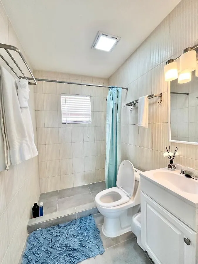 Cozy Apartment In Venetian Rd Within 10Min From Airports Провиденсиалес Теркс и Кайкос